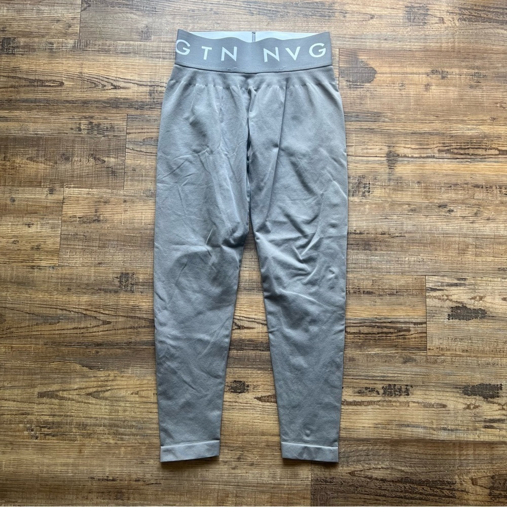 NVGTN Seamless Leggings Womens Medium Gray Activewear Athleisure Yoga